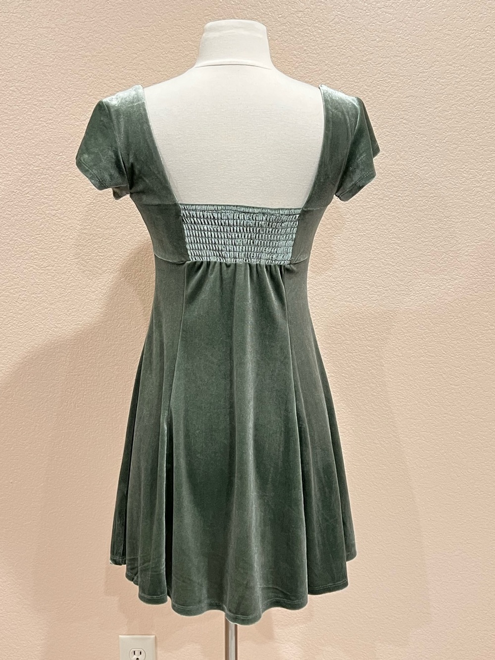 Rewind Sage Velour A-Line Princess Cut Mini Dress Size Small - Picture 4 of 10